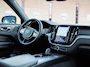 Volvo XC60 T6 Recharge AWD Plus Dark | HuD | Trekhaak