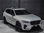 Volvo XC60 2.0 T8 PHEV AWD R-Design | Pano | Luchtvering | Leer | 20" | Leer | Vent. | HUD | Memo | Topv. |