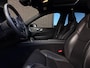 Volvo XC60 2.0 T8 PHEV AWD R-Design | Pano | Luchtvering | Leer | 20" | Leer | Vent. | HUD | Memo | Topv. |