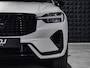 Volvo XC60 2.0 T8 PHEV AWD R-Design | Pano | Luchtvering | Leer | 20" | Leer | Vent. | HUD | Memo | Topv. |