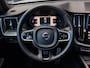 Volvo XC60 2.0 T8 PHEV AWD R-Design | Pano | Luchtvering | Leer | 20" | Leer | Vent. | HUD | Memo | Topv. |