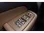 Volvo XC60 2.0 T5 Momentum Automaat | Lederen bekleding | Wegklapbare trekhaak | Stoel & stuurverwarming | Navigatie | Electrische achterklep