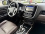 Mitsubishi Outlander 2.0 PHEV 203pk 4WD CVT Instyle+ | Trekhaak | Schuifdak | Leder | Navigatie | Keyless | All-Season
