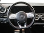 Mercedes-Benz CLA 180 AMG Line / Stoelverwarming / Panaromadak / Achteruitcamera / Night-Pakket / Sfeerverlichting /