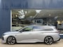 Peugeot 308 SW 1.6 Plug-in Hybrid 195 GT | Afneembare trekhaak | Tot 8 jaar Garantie | Stekkerhybride tot 85 KM Elektrisch Rijden | | Nieuwe Auto | Facelift model | Meest Complete Uitvoering | Schuif-Kantel Panoramadak | FOCAL Audio | Alcantara / Leder Massage Stoelen | Stoel- & Stuurverwarming | Navigatie | 18" Lichtmetalen Velgen | Climate Control | 360 Camera | Dode Hoek Detectie |