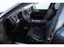 Volvo XC60 T6 350PK Automaat Plug-in hybrid AWD Ultra Dark Trekhaak / Luchtvering / Facelift/ Head-up display/ Harman Kardon audio/ BLIS/ Elektrischbedienbare stoelen met geheugen / Panoramadak/ Adaptive cruise control/ Pilot assist/ Apple Carplay/ Android auto/