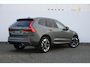 Volvo XC60 T6 350PK Automaat Plug-in hybrid AWD Ultra Dark Trekhaak / Luchtvering / Facelift/ Head-up display/ Harman Kardon audio/ BLIS/ Elektrischbedienbare stoelen met geheugen / Panoramadak/ Adaptive cruise control/ Pilot assist/ Apple Carplay/ Android auto/