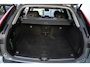 Volvo XC60 T6 350PK Automaat Plug-in hybrid AWD Ultra Dark Trekhaak / Luchtvering / Facelift/ Head-up display/ Harman Kardon audio/ BLIS/ Elektrischbedienbare stoelen met geheugen / Panoramadak/ Adaptive cruise control/ Pilot assist/ Apple Carplay/ Android auto/