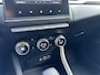 Renault Captur 1.3 TCe 140 EDC Techno | Lage tellerstand | Camera en sensoren | Easylink navigatie systeem