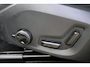 Volvo XC60 2.0 T6 Plug-in Hybrid AWD Ultra Dark | Trekhaak | Luchtvering | 360 Graden Camera | Panoramadak | Head-up Display | Harman Kardon Audio | Keyless Entry | Elektrische Achterklep | Elektrisch Verstelbare Voorstoelen | Stoelverwarming voor en achter | Cruise Control Adaptief | BLIS | Google Navigatie | Apple Carplay | Android Auto