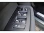 Volvo XC60 2.0 T6 Plug-in Hybrid AWD Ultra Dark | Trekhaak | Luchtvering | 360 Graden Camera | Panoramadak | Head-up Display | Harman Kardon Audio | Keyless Entry | Elektrische Achterklep | Elektrisch Verstelbare Voorstoelen | Stoelverwarming voor en achter | Cruise Control Adaptief | BLIS | Google Navigatie | Apple Carplay | Android Auto
