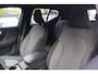 Volvo XC40 2.0 B4 Plus Dark