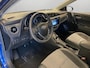 Toyota Auris 1.8 HYBRID EXECUTIVE AUTOMAAT . PANORAMA DAK . STOEL VERWARMING . PDC VOOR/ACHTER .