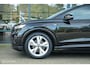 Audi Q4 e-tron 35 Advanced edition S-line 55 kWh | Stoelverwarming | ACC | 20 Inch | Trekhaak | LED | Led matrix | Camera | Sportstoelen