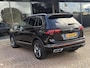 Volkswagen Tiguan 1.5 TSI Elegance 3 X R-LINE | PANORAMADAK | LEDER | CAMERA | ELEKTRISCH VERSTELBARE STOELEN | STUUR/STOEL VERWARMING | NAVIGATIE | IQ LED | DODEHOEK DETECTIE | APPLE CARPLAY / ANDROID AUTO | ADAPTIEVE CRUISECONTROL |