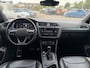 Volkswagen Tiguan 1.5 TSI Elegance 3 X R-LINE | PANORAMADAK | LEDER | CAMERA | ELEKTRISCH VERSTELBARE STOELEN | STUUR/STOEL VERWARMING | NAVIGATIE | IQ LED | DODEHOEK DETECTIE | APPLE CARPLAY / ANDROID AUTO | ADAPTIEVE CRUISECONTROL |