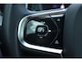 Volvo XC60 2.0 T8 Plug-in hybrid AWD Ultimate Bright | Stuurverwarming | Stoelverwarming | Apple Carplay | Trekhaak | Panoramadak | Lederen bekleding | Achterbank verwarmd |
