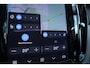 Volvo XC60 2.0 T8 Plug-in hybrid AWD Ultimate Bright | Stuurverwarming | Stoelverwarming | Apple Carplay | Trekhaak | Panoramadak | Lederen bekleding | Achterbank verwarmd |