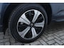 Volvo XC60 2.0 T8 Plug-in hybrid AWD Ultimate Bright | Stuurverwarming | Stoelverwarming | Apple Carplay | Trekhaak | Panoramadak | Lederen bekleding | Achterbank verwarmd |