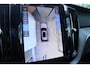 Volvo XC60 2.0 T8 Plug-in hybrid AWD Ultimate Bright | Stuurverwarming | Stoelverwarming | Apple Carplay | Trekhaak | Panoramadak | Lederen bekleding | Achterbank verwarmd |
