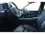 Volvo XC60 2.0 T8 Plug-in hybrid AWD Ultimate Bright | Stuurverwarming | Stoelverwarming | Apple Carplay | Trekhaak | Panoramadak | Lederen bekleding | Achterbank verwarmd |