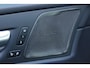 Volvo XC60 2.0 T8 Plug-in hybrid AWD Ultimate Bright | Stuurverwarming | Stoelverwarming | Apple Carplay | Trekhaak | Panoramadak | Lederen bekleding | Achterbank verwarmd |