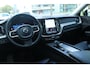 Volvo XC60 2.0 T8 Plug-in hybrid AWD Ultimate Bright | Stuurverwarming | Stoelverwarming | Apple Carplay | Trekhaak | Panoramadak | Lederen bekleding | Achterbank verwarmd |