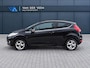 Ford Fiesta 1.25 Titanium | Trekhaak | Elektrische ramen voor | Elektrisch verstelbare spiegels | Radio | Stoffen bekleding | Airco | 15 Inch LMV |