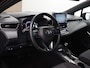 Toyota Corolla Touring Sports 1.8 Hybrid Active - ORIGINEEL NEDERLANDSE AUTO - NAVIGATIE - 16 INCH LICHT METALEN VELGEN - CLIMATE CONTROL - 4 X ELEKTRISCHE RAMEN - ADAPTIEVE CRUISE CONTROL - CAMERA - GROTENDEELS TOYOTA DEALER ONDERHOUDEN - PASSAGIERSSTOEL IN HOOGTE VERSTELBAAR