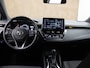Toyota Corolla Touring Sports 1.8 Hybrid Active - ORIGINEEL NEDERLANDSE AUTO - NAVIGATIE - 16 INCH LICHT METALEN VELGEN - CLIMATE CONTROL - 4 X ELEKTRISCHE RAMEN - ADAPTIEVE CRUISE CONTROL - CAMERA - GROTENDEELS TOYOTA DEALER ONDERHOUDEN - PASSAGIERSSTOEL IN HOOGTE VERSTELBAAR