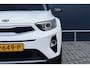 Kia Stonic 1.0 T-GDi DynamicLine | Camera | Cruise Control | Apple Carplay / Android Auto | Airco | 17 Inch lichtmetaal