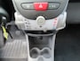 Peugeot 107 1.0-12V Millesim 200 | Airco | 5-Deurs | ISOFIX | Armsteun | Reservewiel | Metallic lak |