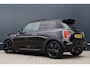 MINI John Cooper Works 3-Deurs 1.5 JCW Automaat | John Cooper Works trim | Pano | Stoelverwarming | Sportstoelen