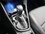Toyota Yaris 1.5 Hybrid Launch Edition - ORIGINEEL NEDERLANDSE AUTO - AFKOMSTIG VAN 1E EIGENAAR - NAVIGATIE - DODEHOEK DETECTIE - PARKEERSENSOREN VOOR/ ACHTER - DRAADLOZE TELEFOONLADER - 17 INCH LICHT METALEN VELGEN - KEYLESS ENTRY/ START - STOELVERWARMING - HEAD UP DISPLAY