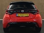 Toyota Yaris 1.5 Hybrid Launch Edition - ORIGINEEL NEDERLANDSE AUTO - AFKOMSTIG VAN 1E EIGENAAR - NAVIGATIE - DODEHOEK DETECTIE - PARKEERSENSOREN VOOR/ ACHTER - DRAADLOZE TELEFOONLADER - 17 INCH LICHT METALEN VELGEN - KEYLESS ENTRY/ START - STOELVERWARMING - HEAD UP DISPLAY