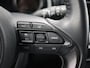 Toyota Yaris 1.5 Hybrid Launch Edition - ORIGINEEL NEDERLANDSE AUTO - AFKOMSTIG VAN 1E EIGENAAR - NAVIGATIE - DODEHOEK DETECTIE - PARKEERSENSOREN VOOR/ ACHTER - DRAADLOZE TELEFOONLADER - 17 INCH LICHT METALEN VELGEN - KEYLESS ENTRY/ START - STOELVERWARMING - HEAD UP DISPLAY