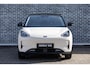 Geely E2 Ultra 47 kWh | 345km WLTP | 80kW Snelladen | Two-Tone | 540 Graden Camera | Keyless Entry | Elektrische Achterklep | Elektrisch Verstelbare Voorstoelen | Stoelverwarming | Lichtmetalen Velgen | Cruise Control Adaptief | Dodehoekdetectie | Navigatie | Apple Carplay