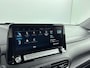 Hyundai Kona Electric EV COMFORT 64 kWh | SoH 95%! | PDC | 3 FASE | WARMTEPOMP | CAMERA | CLIMA | CRUISE ADAPT. | NAVI | PRIVACY GLASS | DAKRAILING | APPLE CAR PLAY & ADROID AUTO |