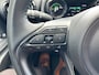 Toyota Yaris 1.5 Hybrid Executive Adaptieve Cruise | Stoelverwarming | Achteruitrijcamera | 9600 KM | Keyless | 17'' Lichtmetalen velgen | 1e eigenaar |'| Achteruitrijcamera | Afwijkende dakkleur | Apple Carplay/Android Auto|telefoonintegratie premium