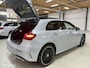 Mercedes-Benz A-klasse 250e AMG | Pano | Burmester | Memory | Beam | 360+ | Vol. Leer | 19" | Stoel- & stuurverwarming | Dodehoek | Fingerprint | 2 jr fabrieksgarantie | ACC | SOH 100% | Keyless | Sfeer | 450Nm |218PK