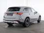 Mercedes-Benz GLC 300 e 4MATIC AMG Plug-In Hybride AMG Line | Digital Licht | Trekhaak | Parkeerpakket met 360°-camera | Distronic | 20 Inch AMG Velgen. Inclusief 24 maanden Mercedes-Benz Certified garantie voor Europa.