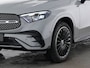 Mercedes-Benz GLC 300 e 4MATIC AMG Plug-In Hybride AMG Line | Digital Licht | Trekhaak | Parkeerpakket met 360°-camera | Distronic | 20 Inch AMG Velgen. Inclusief 24 maanden Mercedes-Benz Certified garantie voor Europa.