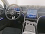 Mercedes-Benz GLC 300 e 4MATIC AMG Plug-In Hybride AMG Line | Digital Licht | Trekhaak | Parkeerpakket met 360°-camera | Distronic | 20 Inch AMG Velgen. Inclusief 24 maanden Mercedes-Benz Certified garantie voor Europa.