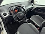 Toyota Aygo 1.0 VVT-i X-CLUSIV | CAMERA | NAVI | CRUISE | AIRCO | ELEKTRISCHE RAMEN | CENTRALE DEURVERGRENDELING OP AFSTANDBED. | BLUETOOTH | PRIVACY GLASS | 15'' LM VELGEN | APPLE CARPLAY & ANDROID AUTO |