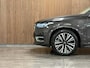 Volvo XC90 T8 AWD Recharge Plus Bright | Luchtvering | Trekhaak | 360 Camera | Harman Kardon | 455pk | Adaptieve Cruise Control | Stoelverwarming voor+achter | Stuurwielverwarming | Schuifdak | Full LED Meesturende koplampen | Pilot Assist | BLIS Dode Hoek Detectie | Elektrische voorstoelen geheugen | Lederen bekleding | Zitting verlenging voorstoelen | Lederen dashboard | 20 Inch | Google Infotainment | Keyless Drive | Privacy Glass | Elektrisch bedienbare achterklep | Geïntegreerd kinderzitje achterin | Geïntegreerde zongordijnen achterportieren | Verlichte instaplijsten | 7-Persoons | 4-Zone Climate Control | DAB Radio | Apple Carplay/Android Auto | Platinum Grey |