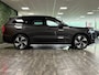 Volvo EX90 Twin Motor Performance Ultra 7p. 111 kWh | Full Option! | Bowers & Wilkins | Luchtvering | Trekhaak | 360° 3D Camera | Stoelmassage | Head-Up Display | 22 Inch | 517pk | Stoelventilatie | Adaptieve Cruise Control | Stoelverwarming voor+achter | Stuurwielverwarming | HD Pixel LED Koplampen Adaptief | Pilot Assist | BLIS Dode Hoek Detectie | Panorama dak | Elektrische voorstoelen met geheugen | Cardamom Dawn bekleding | Lederlook dashboard | Zitting verlenging voorstoelen | Geluidwerende/gelamineerde ramen | Soft Close portieren | Google infotainment | Warmtepomp | Geïntegreerd kinderzitje achterin | Keyless Drive | Parkeersensoren voor+achter | Elektrisch bedienbare achterklep | 7-Persoons | 4-Zone Climate Control | Apple Carplay/Android Auto | Volvo On Call met mobiele App functie | Platinum Grey Metallic