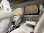 Volvo EX90 Twin Motor Performance Ultra 7p. 111 kWh | Full Option! | Bowers & Wilkins | Luchtvering | Trekhaak | 360° 3D Camera | Stoelmassage | Head-Up Display | 22 Inch | 517pk | Stoelventilatie | Adaptieve Cruise Control | Stoelverwarming voor+achter | Stuurwielverwarming | HD Pixel LED Koplampen Adaptief | Pilot Assist | BLIS Dode Hoek Detectie | Panorama dak | Elektrische voorstoelen met geheugen | Cardamom Dawn bekleding | Lederlook dashboard | Zitting verlenging voorstoelen | Geluidwerende/gelamineerde ramen | Soft Close portieren | Google infotainment | Warmtepomp | Geïntegreerd kinderzitje achterin | Keyless Drive | Parkeersensoren voor+achter | Elektrisch bedienbare achterklep | 7-Persoons | 4-Zone Climate Control | Apple Carplay/Android Auto | Volvo On Call met mobiele App functie | Platinum Grey Metallic