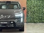 Volvo EX90 Twin Motor Performance Ultra 7p. 111 kWh | Full Option! | Bowers & Wilkins | Luchtvering | Trekhaak | 360° 3D Camera | Stoelmassage | Head-Up Display | 22 Inch | 517pk | Stoelventilatie | Adaptieve Cruise Control | Stoelverwarming voor+achter | Stuurwielverwarming | HD Pixel LED Koplampen Adaptief | Pilot Assist | BLIS Dode Hoek Detectie | Panorama dak | Elektrische voorstoelen met geheugen | Cardamom Dawn bekleding | Lederlook dashboard | Zitting verlenging voorstoelen | Geluidwerende/gelamineerde ramen | Soft Close portieren | Google infotainment | Warmtepomp | Geïntegreerd kinderzitje achterin | Keyless Drive | Parkeersensoren voor+achter | Elektrisch bedienbare achterklep | 7-Persoons | 4-Zone Climate Control | Apple Carplay/Android Auto | Volvo On Call met mobiele App functie | Platinum Grey Metallic