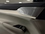 Volvo EX90 Twin Motor Performance Ultra 7p. 111 kWh | Full Option! | Bowers & Wilkins | Luchtvering | Trekhaak | 360° 3D Camera | Stoelmassage | Head-Up Display | 22 Inch | 517pk | Stoelventilatie | Adaptieve Cruise Control | Stoelverwarming voor+achter | Stuurwielverwarming | HD Pixel LED Koplampen Adaptief | Pilot Assist | BLIS Dode Hoek Detectie | Panorama dak | Elektrische voorstoelen met geheugen | Cardamom Dawn bekleding | Lederlook dashboard | Zitting verlenging voorstoelen | Geluidwerende/gelamineerde ramen | Soft Close portieren | Google infotainment | Warmtepomp | Geïntegreerd kinderzitje achterin | Keyless Drive | Parkeersensoren voor+achter | Elektrisch bedienbare achterklep | 7-Persoons | 4-Zone Climate Control | Apple Carplay/Android Auto | Volvo On Call met mobiele App functie | Platinum Grey Metallic