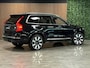Volvo XC90 T8 AWD Recharge Plus Bright | Trekhaak | 360 Camera | Harman Kardon | 455pk | Adaptieve Cruise Control | Stoelverwarming voor+achter | Stuurwielverwarming | Schuifdak | Full LED Meesturende koplampen | Pilot Assist | BLIS Dode Hoek Detectie | Elektrische voorstoelen geheugen | Lederen bekleding | Zitting verlenging voorstoelen | Lederen dashboard | 21 Inch | Google Infotainment | Keyless Drive | Privacy Glass | Elektrisch bedienbare achterklep | Geïntegreerd kinderzitje achterin | Geïntegreerde zongordijnen achterportieren | Verlichte instaplijsten | 7-Persoons | 4-Zone Climate Control | DAB Radio | Apple Carplay/Android Auto | Onyx Black Metallic |